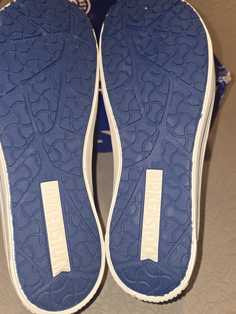 Birkenstock Women Slip-On Casual Shoe in White NEW Size 9 - Picture 7 of 8